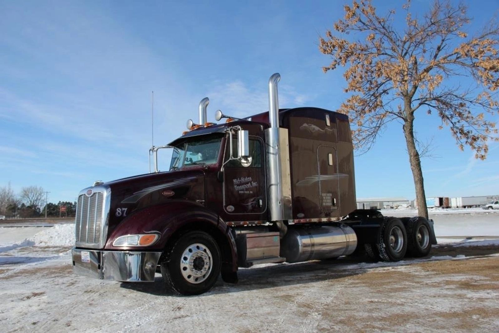 Flatbed trailer load